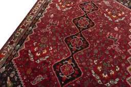Backside of handmade 1970s Shiraz rug showing knot structure and weave density