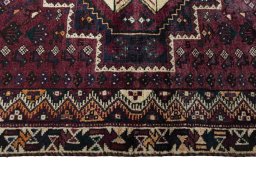 Full view of 2000s Shiraz rug from Iran / Persia, 159 × 110 cm in Red tones