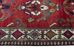 Close-up detail of 2000s Shiraz rug from Iran / Persia showing Wool weave