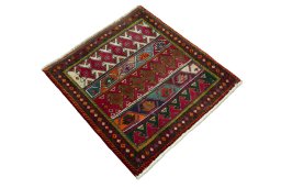 Close-up detail of 2000s Shiraz rug from Iran / Persia showing Wool weave