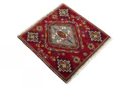Close-up detail of 2000s Shiraz rug from Iran / Persia showing Wool weave