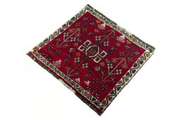 Corner detail of 2000s Shiraz rug showing border pattern and Wool pile