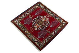 Corner detail of 2000s Shiraz rug showing border pattern and Wool pile