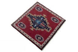 Close-up detail of 2000s Shiraz rug from Iran / Persia showing Wool weave