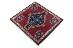 Corner detail of 2000s Shiraz rug showing border pattern and Wool pile