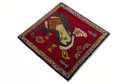 Close-up detail of 2000s Shiraz rug from Iran / Persia showing Wool weave