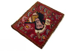 Close-up detail of 2000s Shiraz rug from Iran / Persia showing Wool weave