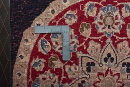 Close-up detail of 2000s Shiraz rug from Iran / Persia showing Wool weave
