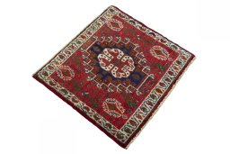 Close-up detail of 2000s Shiraz rug from Iran / Persia showing Wool weave