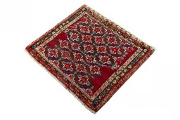 Corner detail of 2000s Shiraz rug showing border pattern and Wool pile
