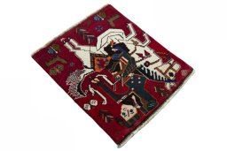 Close-up detail of 2000s Shiraz rug from Iran / Persia showing Wool weave