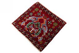 Corner detail of 2000s Shiraz rug showing border pattern and Wool pile