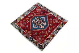 Corner detail of 2000s Shiraz rug showing border pattern and Wool pile