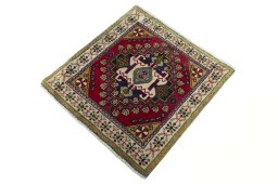 Corner detail of 2000s Shiraz rug showing border pattern and Wool pile