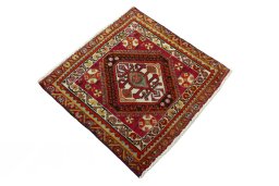 Close-up detail of 2000s Shiraz rug from Iran / Persia showing Wool weave