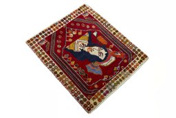 Close-up detail of 2000s Shiraz rug from Iran / Persia showing Wool weave