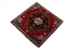 Corner detail of 2000s Shiraz rug showing border pattern and Wool pile