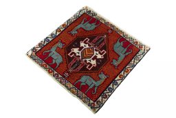 Corner detail of 2000s Shiraz rug showing border pattern and Wool pile
