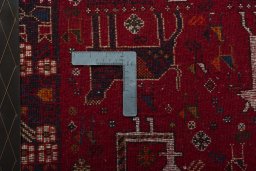 Backside of handmade 2000s Shiraz rug showing knot structure and weave density