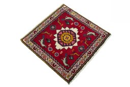 Close-up detail of 2000s Shiraz rug from Iran / Persia showing Wool weave