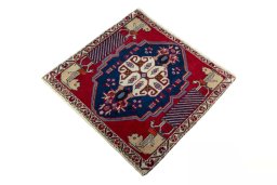 Corner detail of 2000s Shiraz rug showing border pattern and Wool pile
