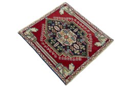 Close-up detail of 2000s Shiraz rug from Iran / Persia showing Wool weave