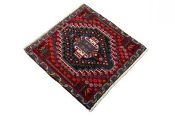 Close-up detail of 2000s Shiraz rug from Iran / Persia showing Wool weave
