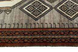 Close-up detail of 2000s Shiraz rug from Iran / Persia showing Wool weave