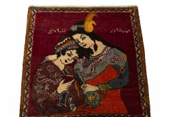 Surface texture of 2000s Shiraz rug with natural Wool and intricate pattern