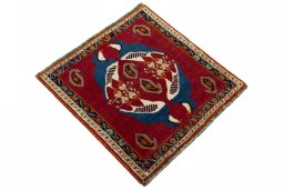 Close-up detail of 2000s Shiraz rug from Iran / Persia showing Wool weave