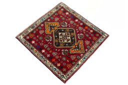 Close-up detail of 2000s Shiraz rug from Iran / Persia showing Wool weave