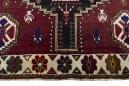 Close-up detail of 2000s Shiraz rug from Iran / Persia showing Wool weave