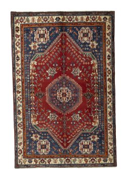 Full view of 1970s Shiraz rug from Iran / Persia, 250 × 162 cm in Red tones