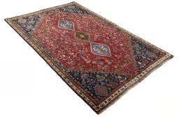 Close-up detail of 1970s Shiraz rug from Iran / Persia showing Wool weave