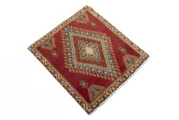 Close-up detail of 2000s Shiraz rug from Iran / Persia showing Wool weave