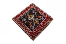 Close-up detail of 2000s Shiraz rug from Iran / Persia showing Wool weave