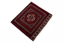 Close-up detail of 2000s Shiraz rug from Iran / Persia showing Wool weave