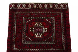 Surface texture of 2000s Shiraz rug with natural Wool and intricate pattern