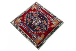 Close-up detail of 2000s Shiraz rug from Iran / Persia showing Wool weave