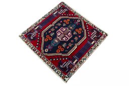 Corner detail of 2000s Shiraz rug showing border pattern and Wool pile