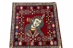 Surface texture of 2000s Shiraz rug with natural Wool and intricate pattern