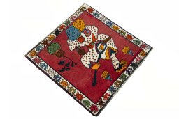 Close-up detail of 2000s Shiraz rug from Iran / Persia showing Wool weave