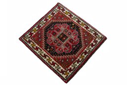 Close-up detail of 2000s Shiraz rug from Iran / Persia showing Wool weave