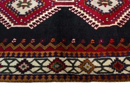 Close-up detail of 2000s Shiraz rug from Iran / Persia showing Wool weave