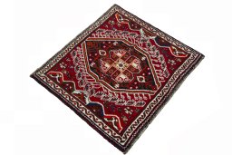 Close-up detail of 2000s Shiraz rug from Iran / Persia showing Wool weave