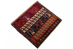 Close-up detail of 2000s Shiraz rug from Iran / Persia showing Wool weave