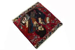 Close-up detail of 2000s Shiraz rug from Iran / Persia showing Wool weave