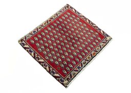 Close-up detail of 2000s Shiraz rug from Iran / Persia showing Wool weave