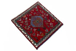Close-up detail of 2000s Shiraz rug from Iran / Persia showing Wool weave