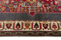 Close-up detail of 2000s Shiraz rug from Iran / Persia showing Wool weave